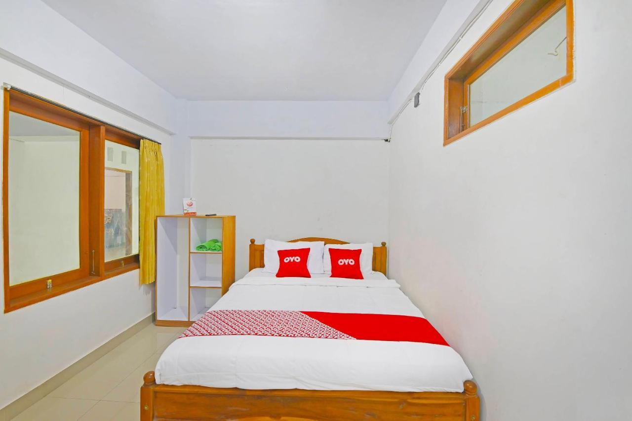 Oyo 90967 Soka Asri Guest House Darmasaba Kültér fotó