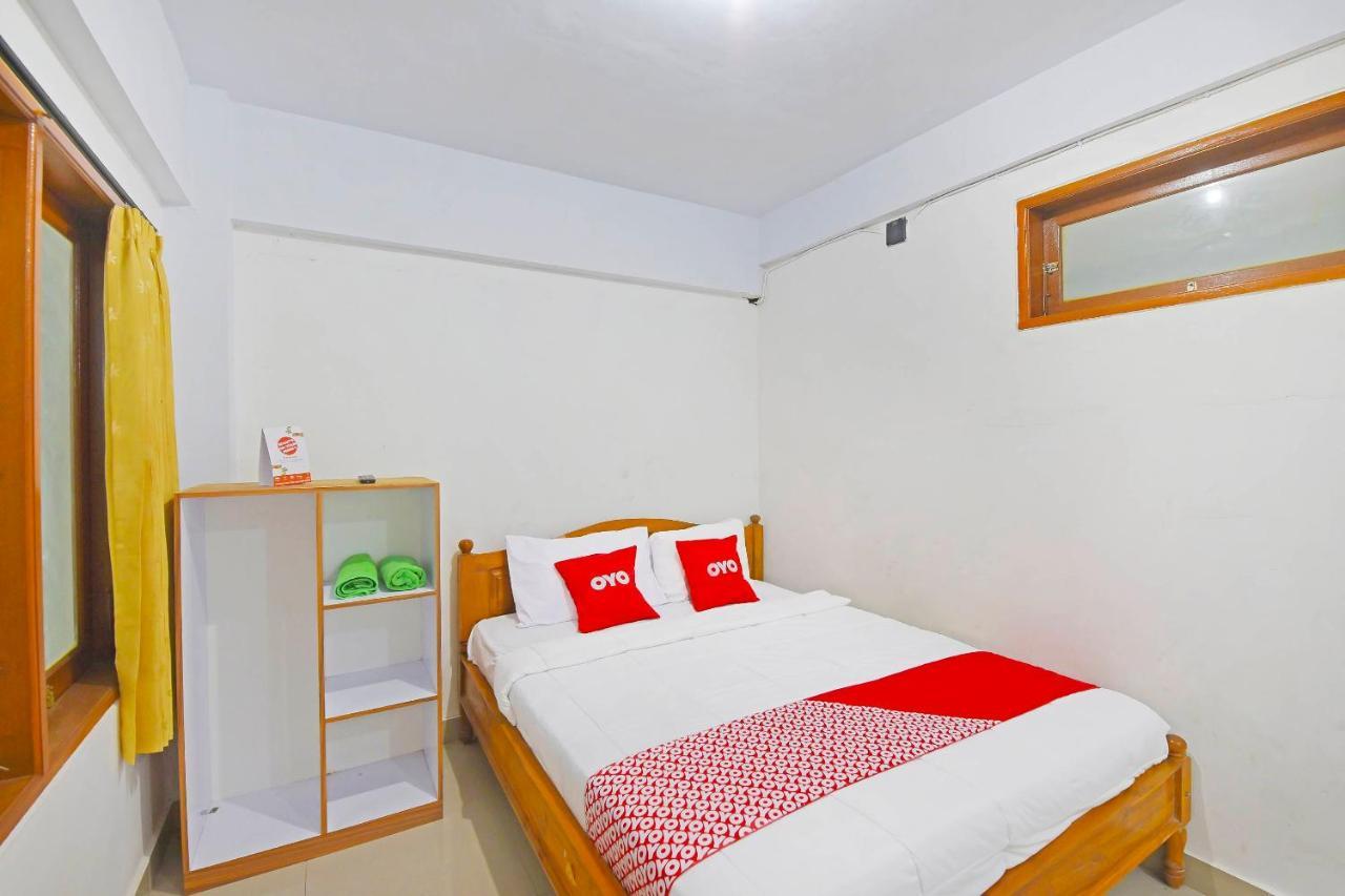 Oyo 90967 Soka Asri Guest House Darmasaba Kültér fotó