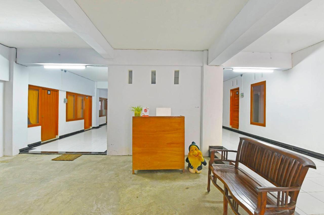 Oyo 90967 Soka Asri Guest House Darmasaba Kültér fotó