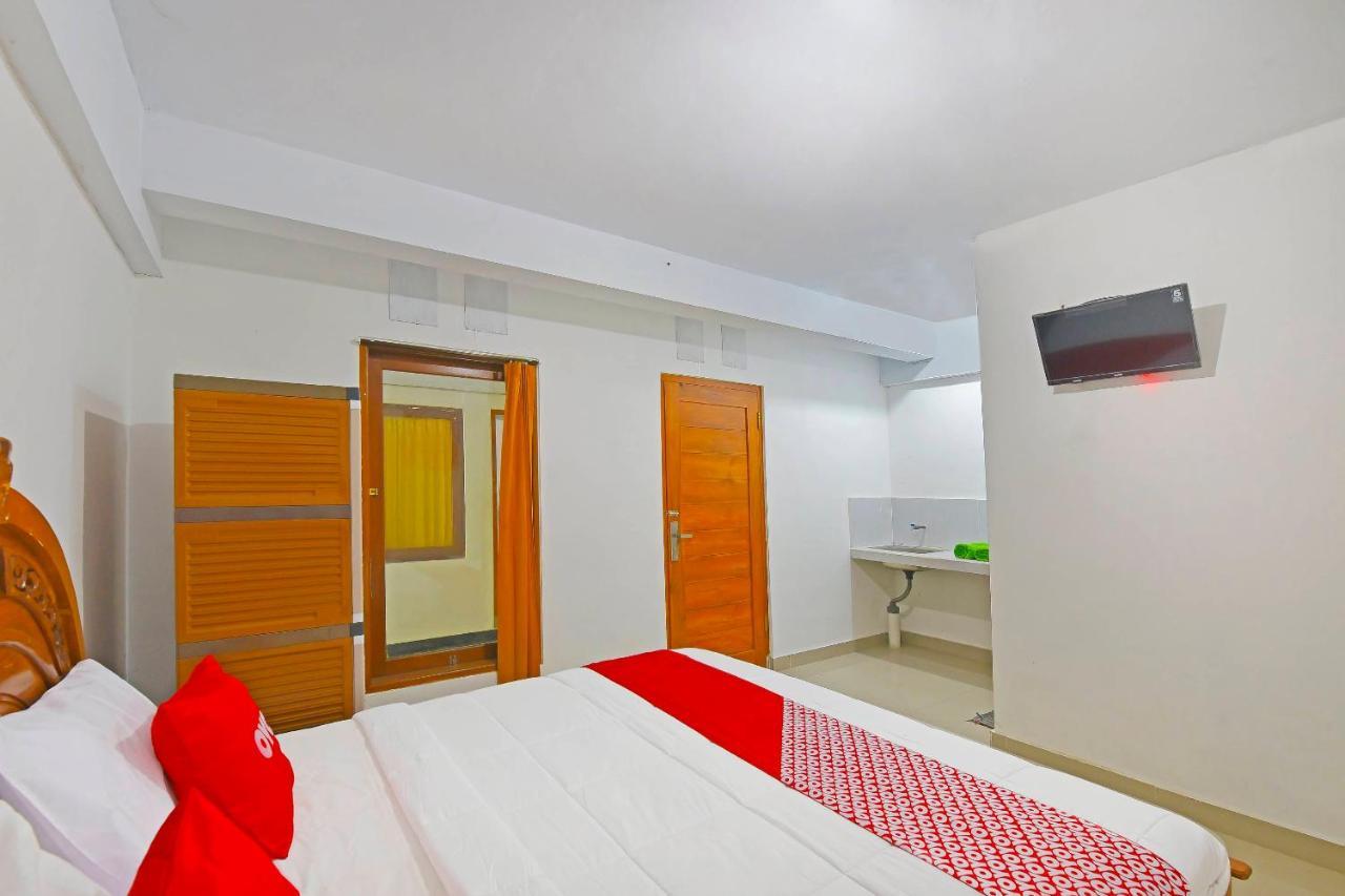 Oyo 90967 Soka Asri Guest House Darmasaba Kültér fotó