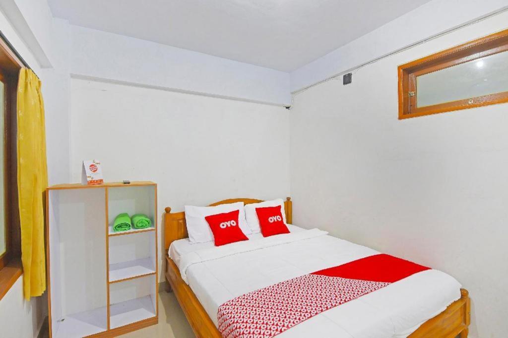 Oyo 90967 Soka Asri Guest House Darmasaba Kültér fotó